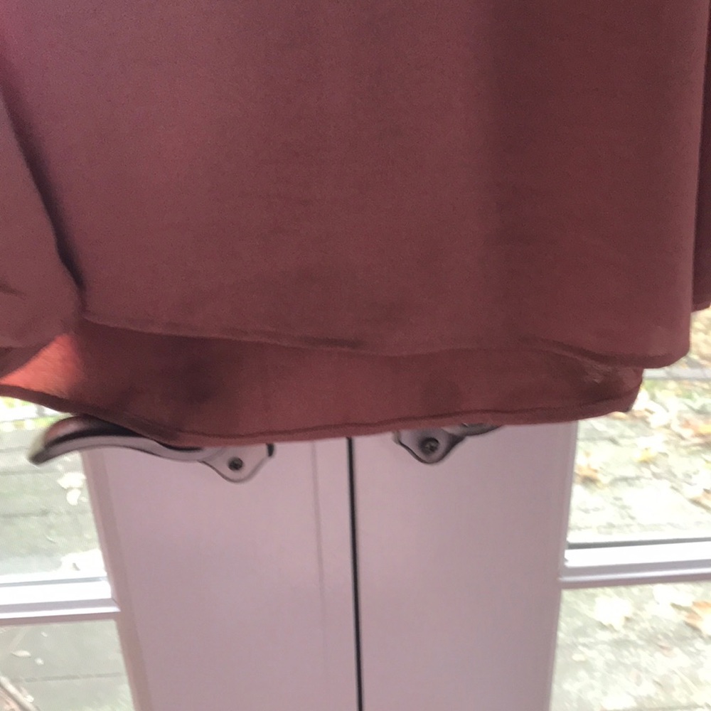 Polyester top. - Picture 5 of 7